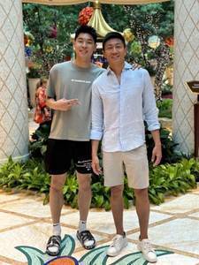 崔永熙和李昂合影