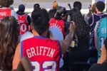 新鲜血液！快船主场外球迷见证球队选中瓦格勒 人群瞬间沸腾