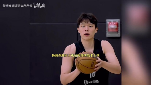 利好小杨！光头助教不再担任一线指挥，杨瀚森下赛季迎来转机